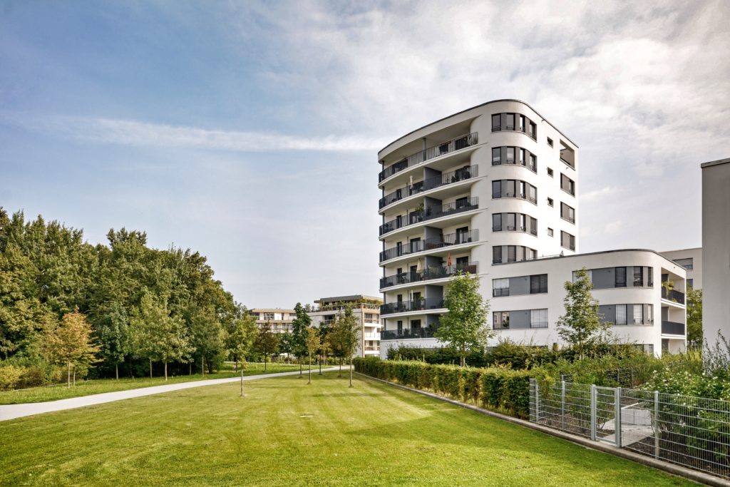 HANSEATICHAUS Mehrfamilienhaus im Grünen